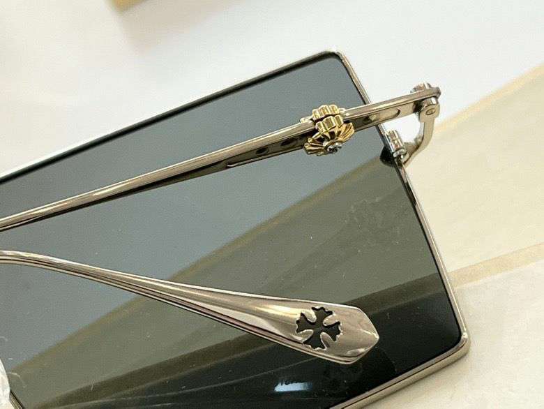 Picture of Chrome Hearts Sunglasses _SKUfw40318188fw